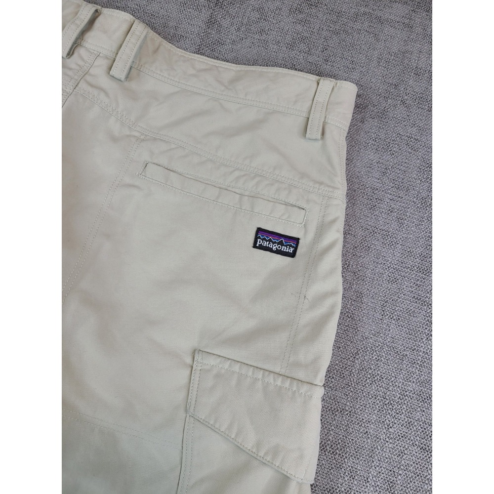 Patagonia Shorts Mens 32 Beige Roving Cargo Outdoor Hiking Camping Nylon Trail